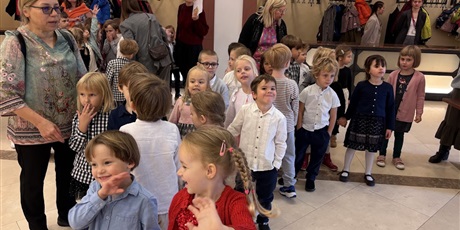 Powiększ grafikę: Udział Żuczków w koncercie edukacyjnym w Filharmonii Bałtyckiej "Sekretne życie gdańskiej filharmonii"