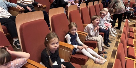 Powiększ grafikę: Udział Żuczków w koncercie edukacyjnym w Filharmonii Bałtyckiej "Sekretne życie gdańskiej filharmonii"