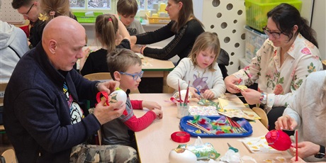 Warsztaty wiosenne z rodzicami w grupie Żuczki