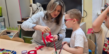 Powiększ grafikę: Warsztaty wiosenne z rodzicami w grupie Żuczki