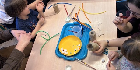 Powiększ grafikę: Wielkanocne warsztaty z rodzicami w grupie Motylków