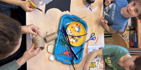 Powiększ grafikę: Wielkanocne warsztaty z rodzicami w grupie Motylków