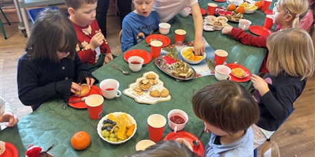 Powiększ grafikę: Wigilia grupowa w Motylkach