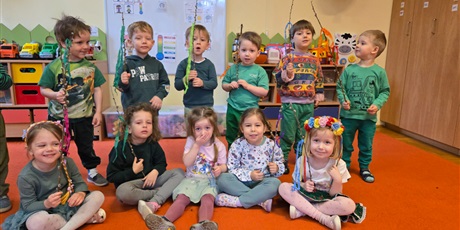 Powiększ grafikę: Wiosenny spacer przedszkolaków na Powitanie Wiosny