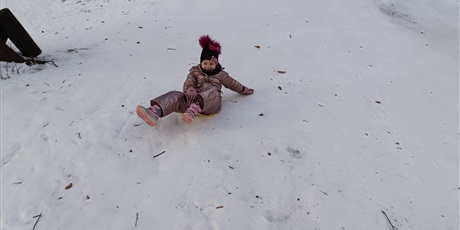 Powiększ grafikę: Zabawy na śniegu w Gwarnym Dworku