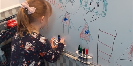 Powiększ grafikę: Zabawy na strychu "U Karolci" - Motylki - 10.12.2019 r.