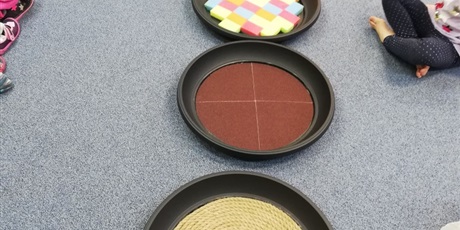 Powiększ grafikę: Zabawy ruchowo-sensoryczne u Biedronek