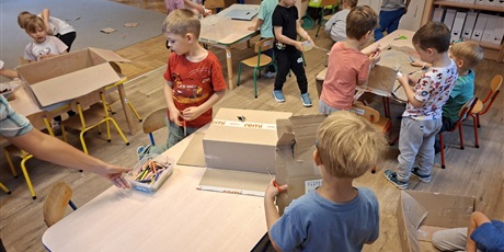 Powiększ grafikę: Zabawy twórcze w grupie Motylków