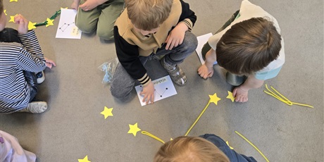 Powiększ grafikę: Zajęcia o kosmosie w Żuczkach