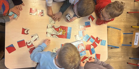 Powiększ grafikę: Zajęcia patriotyczne z panią z Instytutu Pamięci Narodowej