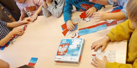 Powiększ grafikę: Zajęcia patriotyczne z panią z Instytutu Pamięci Narodowej