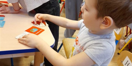 Powiększ grafikę: Zajęcia patriotyczne z panią z Instytutu Pamięci Narodowej