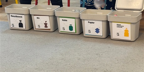 Powiększ grafikę: Zajęcia w Żuczkach "Edukacja-Segregacja", organizowane przez Fundację "Generacja"