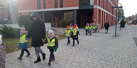 Powiększ grafikę: Żuczki i Motylki w Teatrze Miniatura