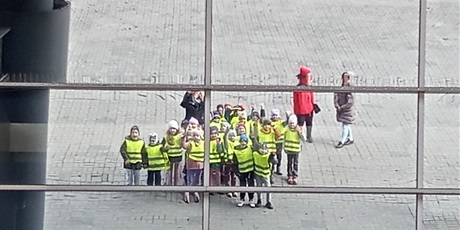 Powiększ grafikę: Żuczki na wycieczce do Multikina