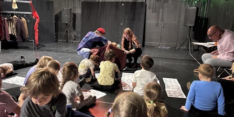 Powiększ grafikę: Żuczkowe warsztaty we współpracy z Teatrem Miniatura “Sztuka się Robi | inkubator teatralny”