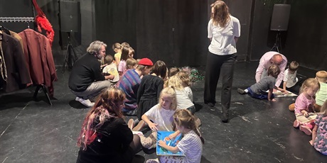 Powiększ grafikę: Żuczkowe warsztaty we współpracy z Teatrem Miniatura “Sztuka się Robi | inkubator teatralny”