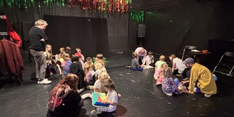 Powiększ grafikę: Żuczkowe warsztaty we współpracy z Teatrem Miniatura “Sztuka się Robi | inkubator teatralny”